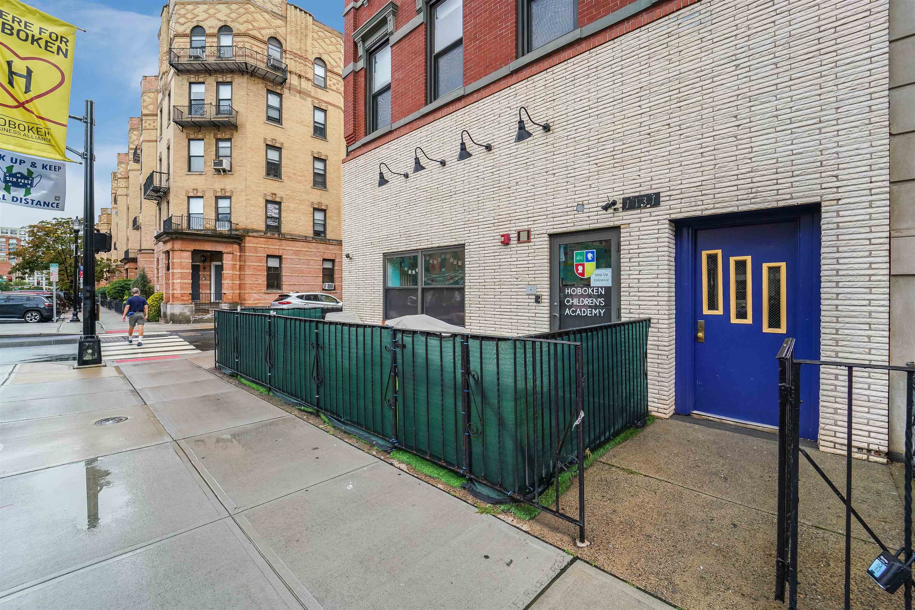 1131 WASHINGTON ST Unit: 2