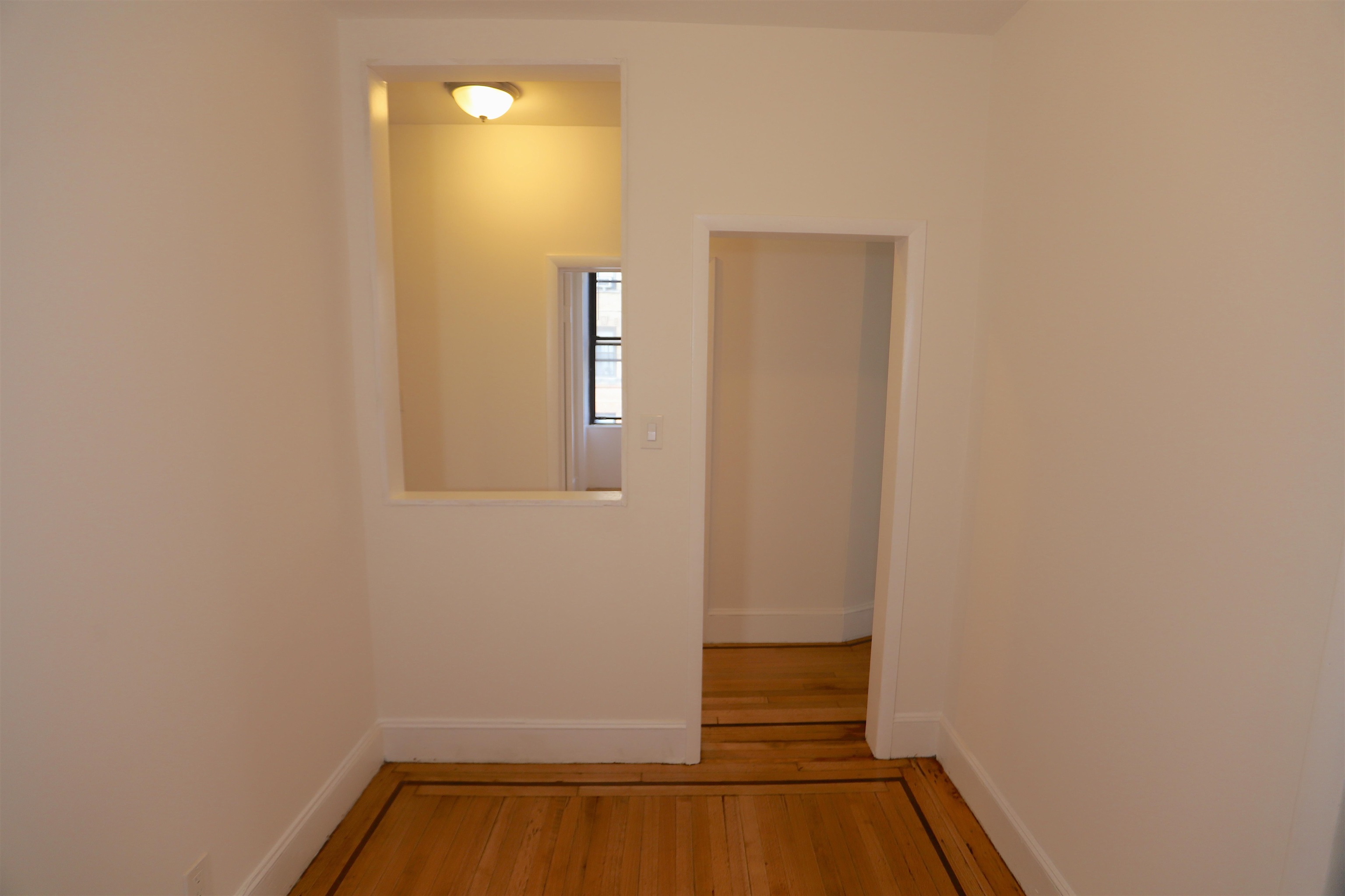 1131 WASHINGTON ST Unit: 2
