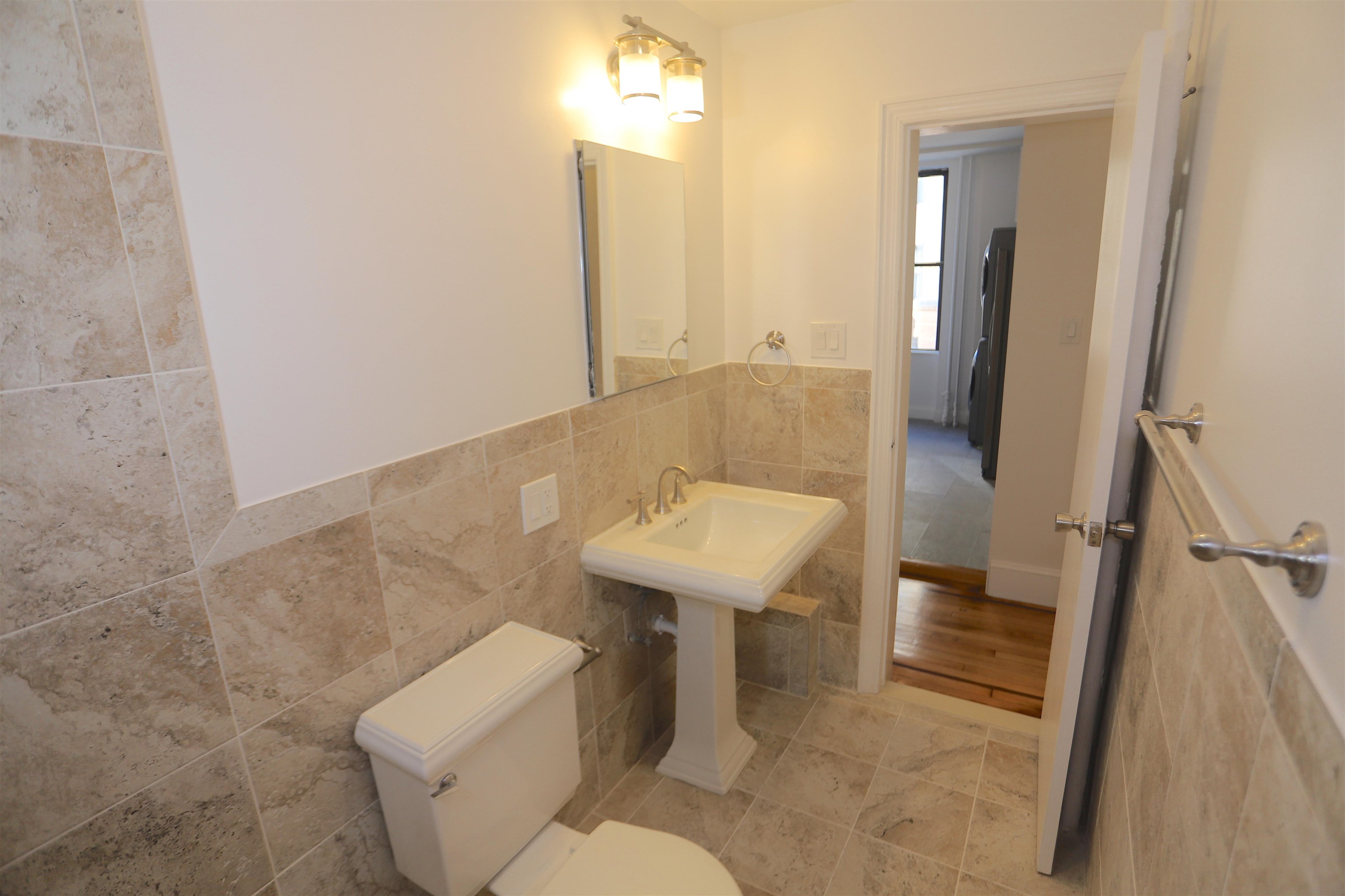 1131 WASHINGTON ST Unit: 2
