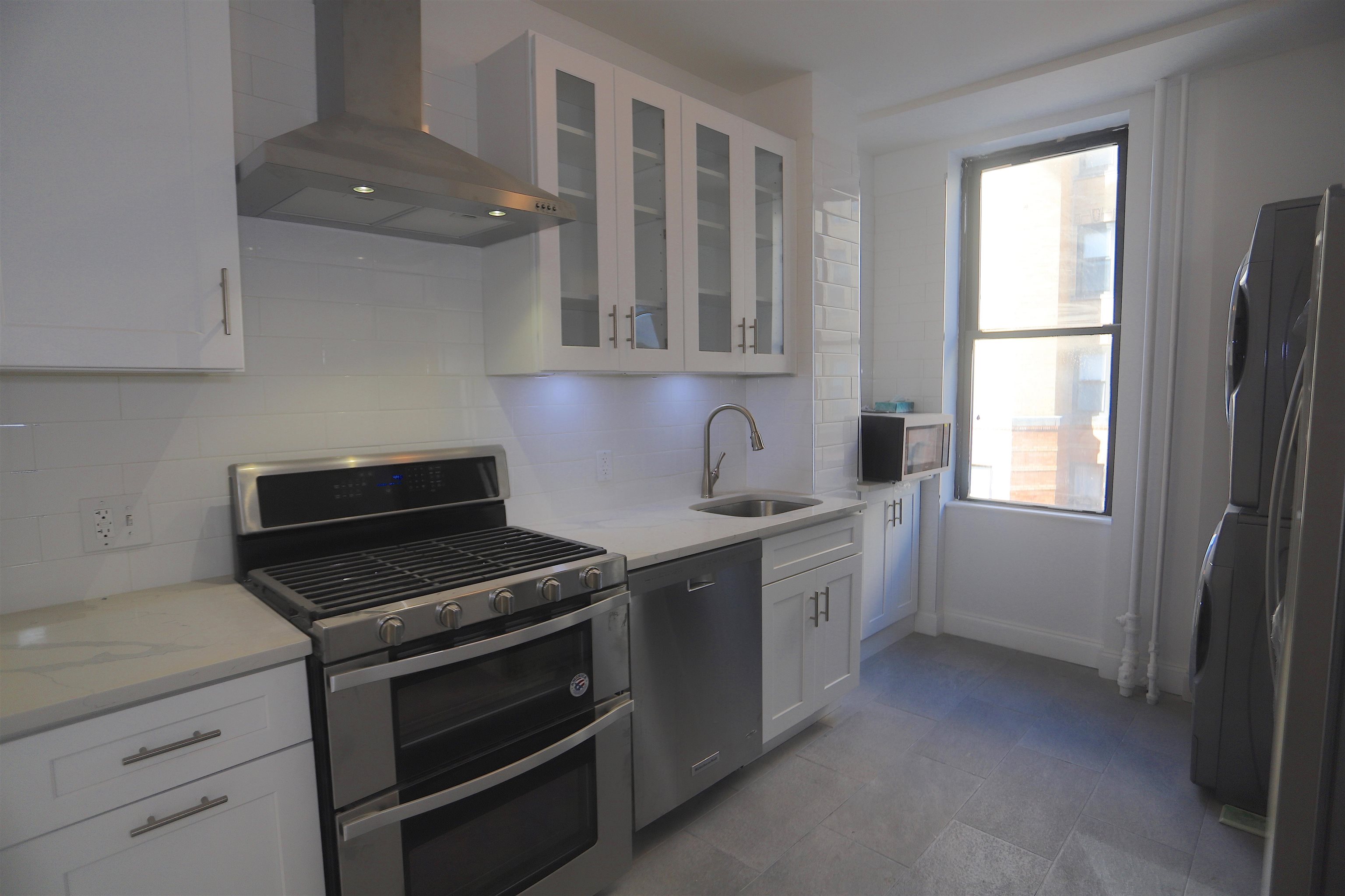 1131 WASHINGTON ST Unit: 2