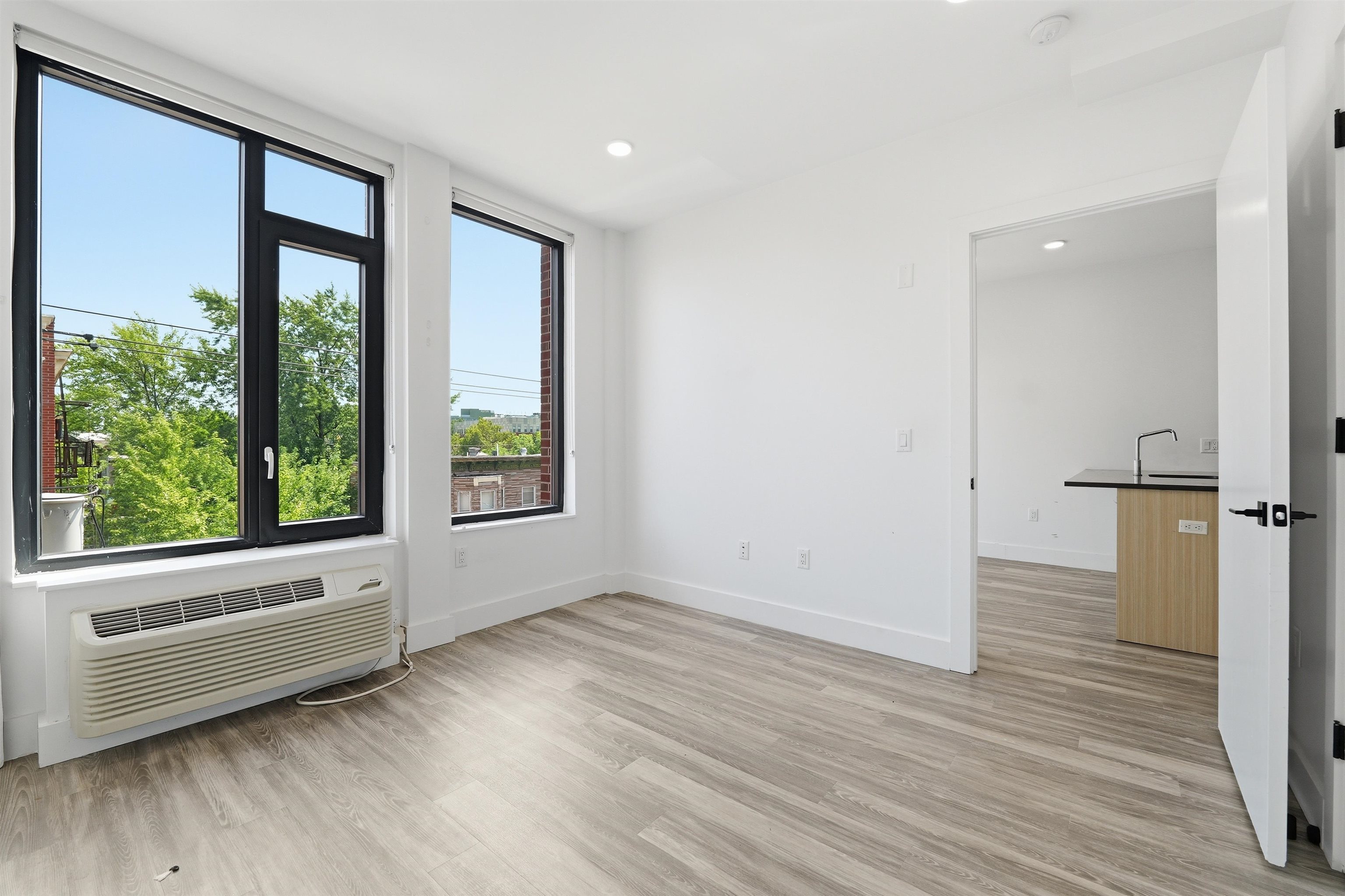 327 COMMUNIPAW AVE Unit: 301