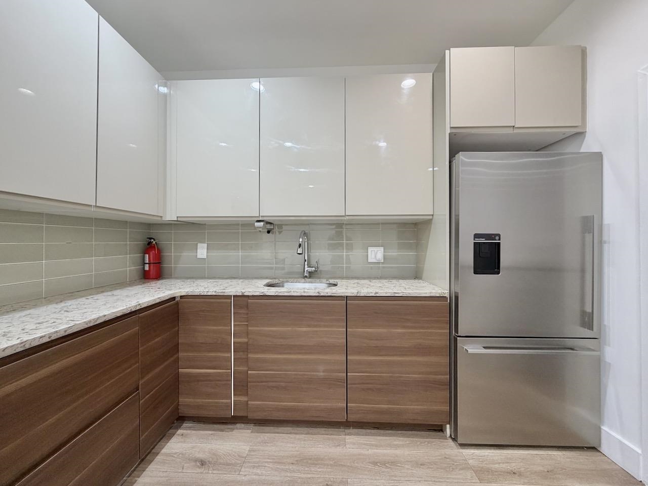 75 LIBERTY AVE Unit: D11