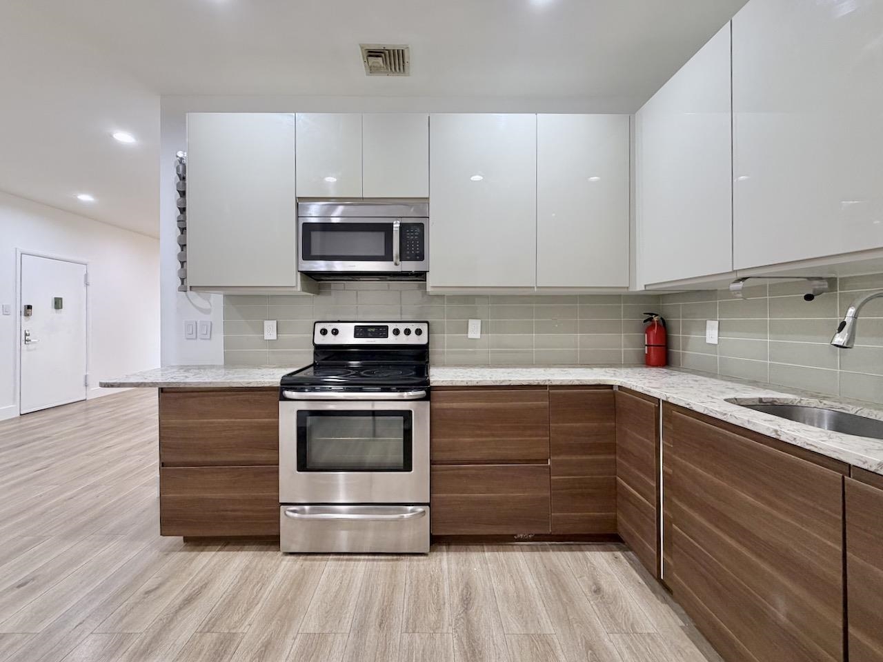 75 LIBERTY AVE Unit: D11