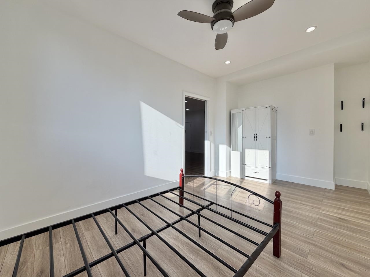 75 LIBERTY AVE Unit: D11