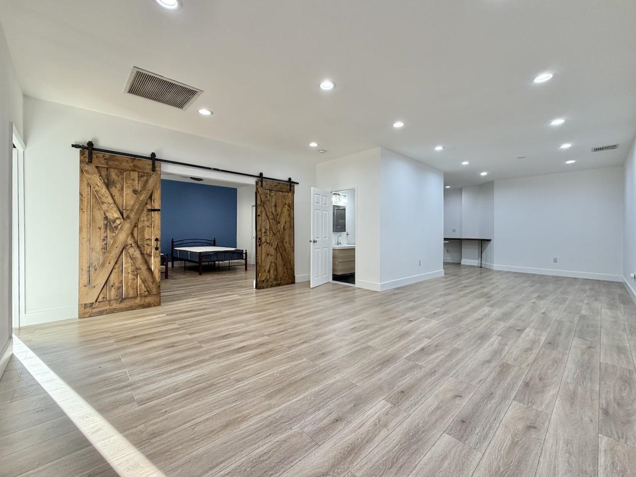 75 LIBERTY AVE Unit: D11