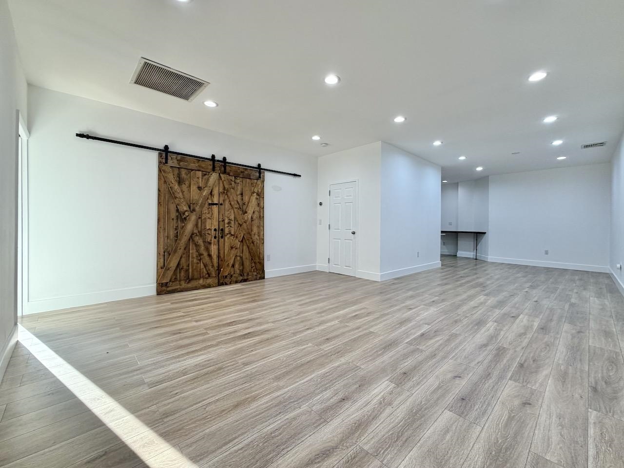 75 LIBERTY AVE Unit: D11