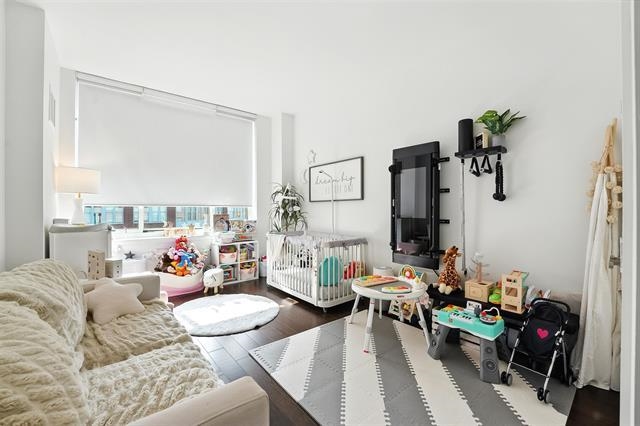 1100 MAXWELL LANE Unit: 622