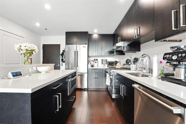 1100 MAXWELL LANE Unit: 622