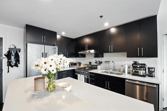 1100 MAXWELL LANE Unit: 622