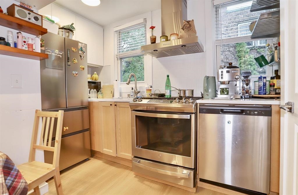 432 2ND ST Unit: 1