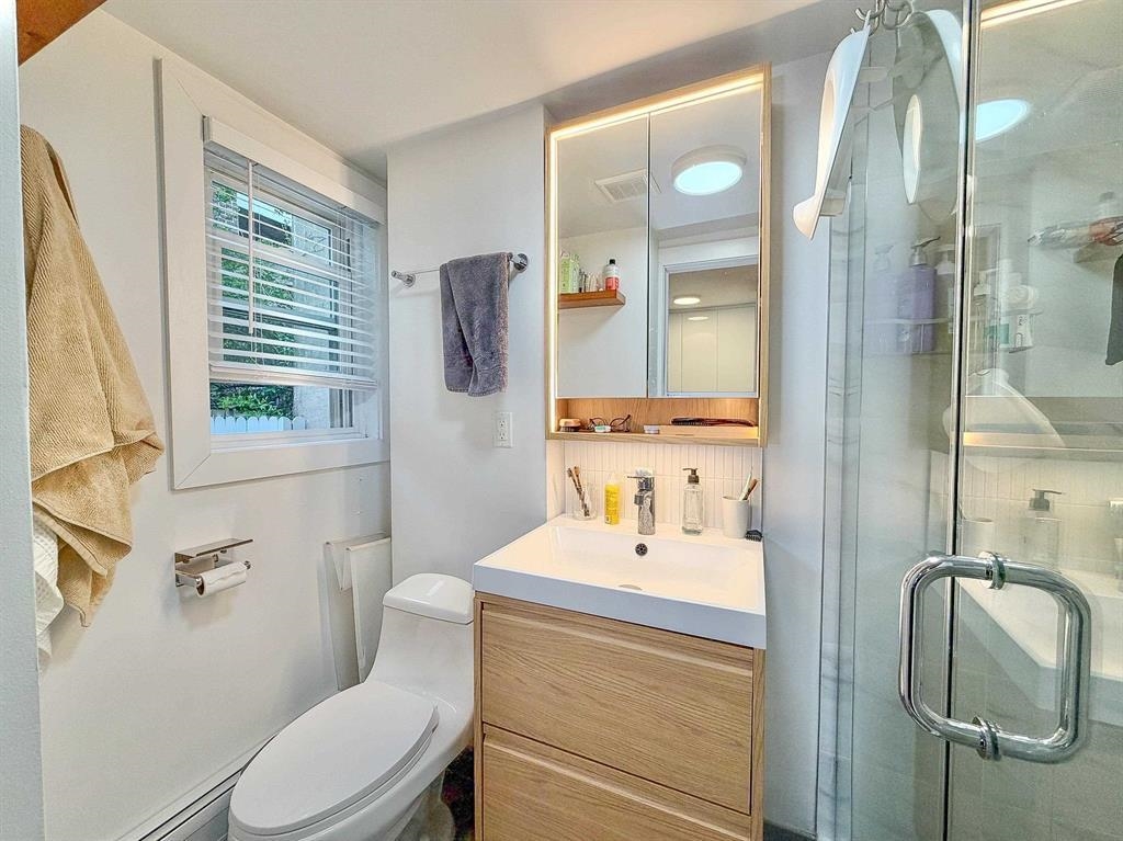 432 2ND ST Unit: 1