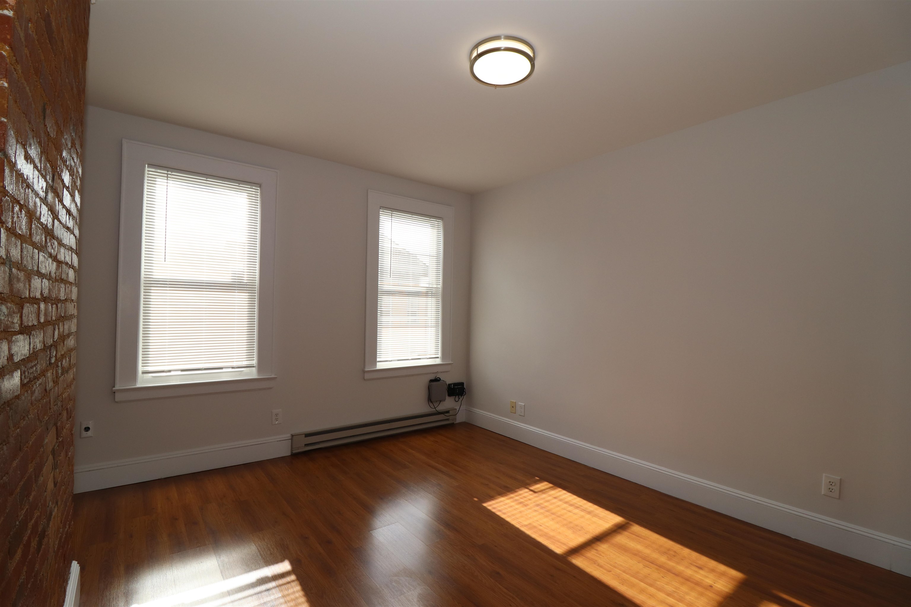 348 7TH ST Unit: 6 (3R)