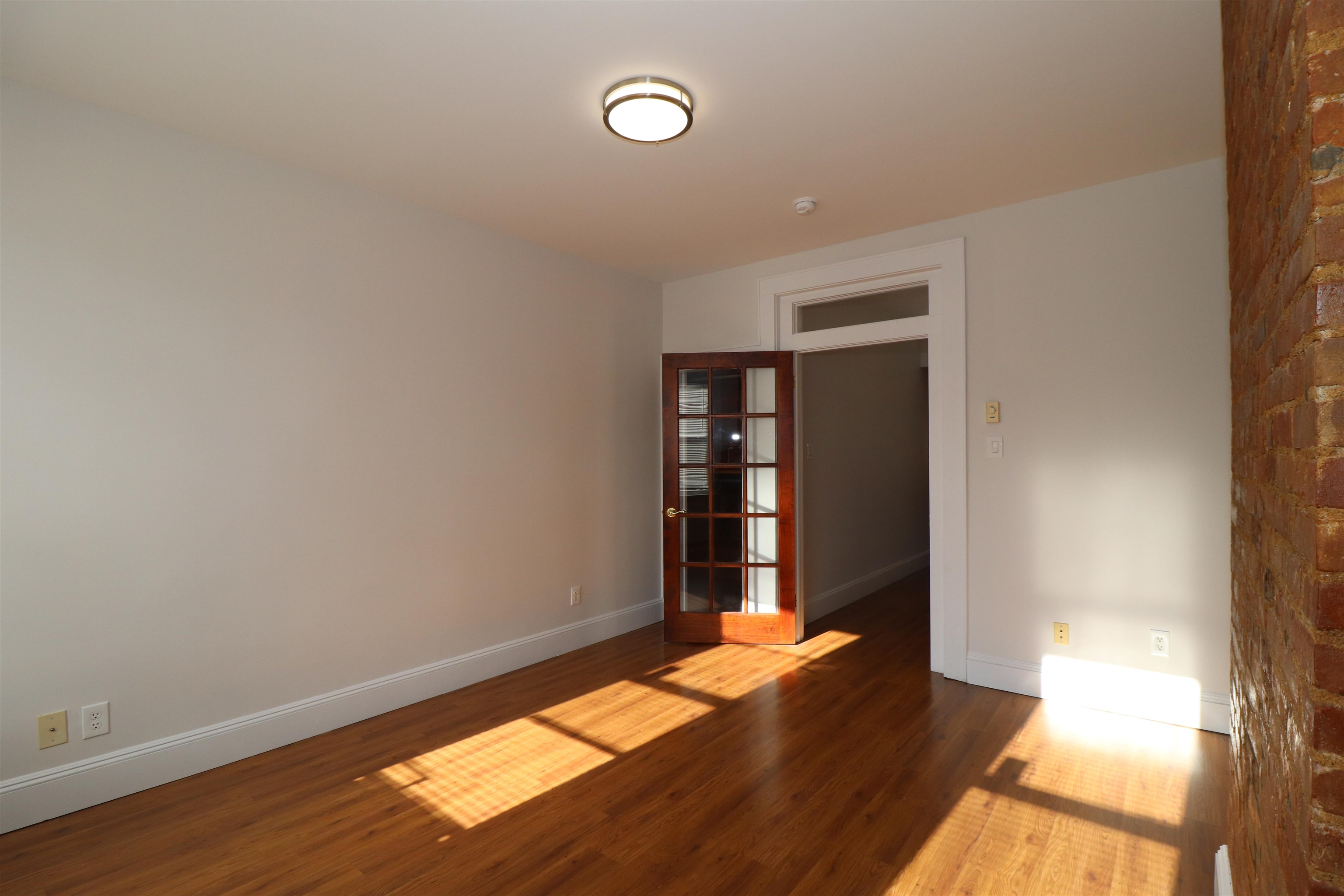 348 7TH ST Unit: 6 (3R)