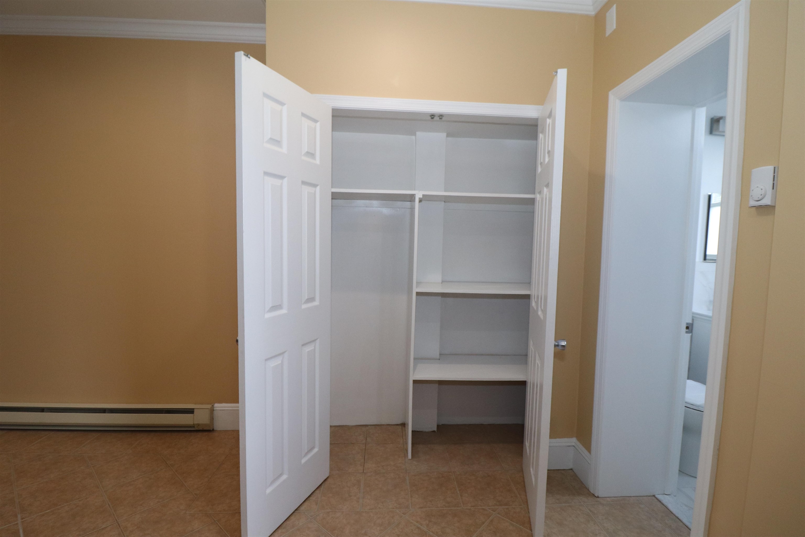 348 7TH ST Unit: 6 (3R)
