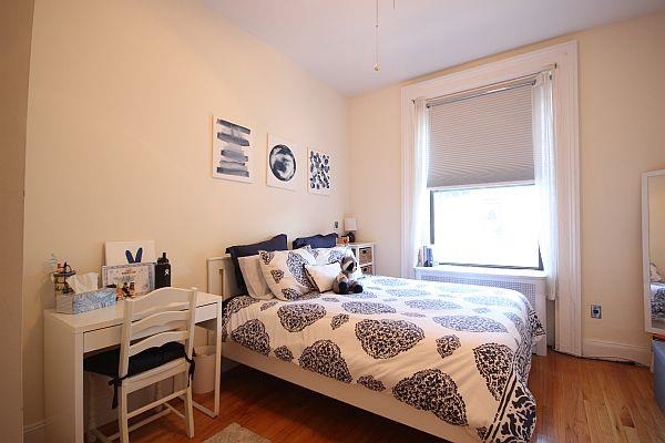 164 5TH ST Unit: 2