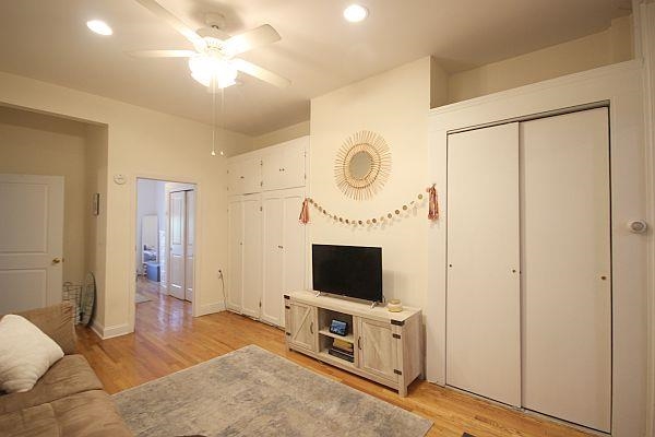 164 5TH ST Unit: 2