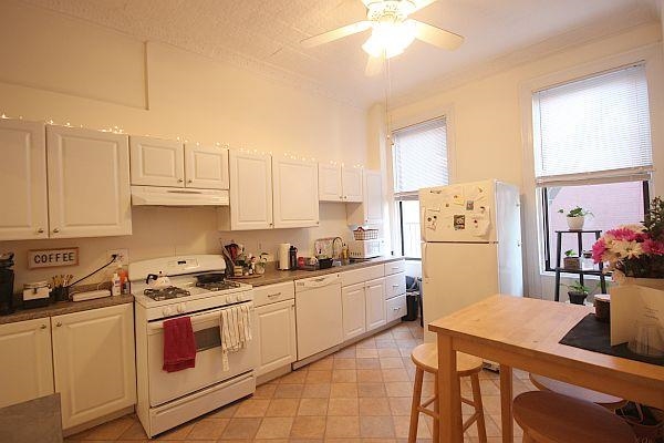 164 5TH ST Unit: 2