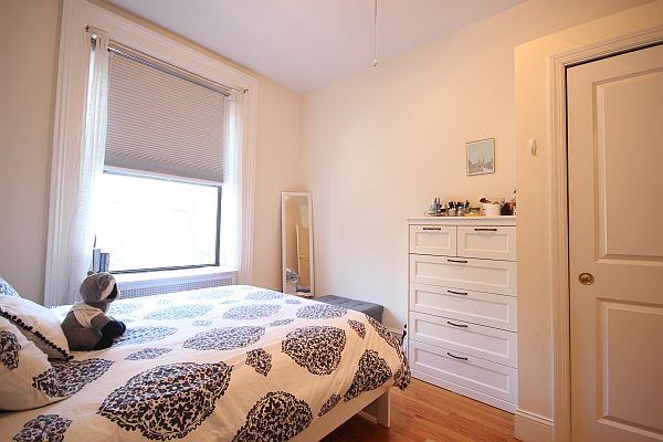 164 5TH ST Unit: 2