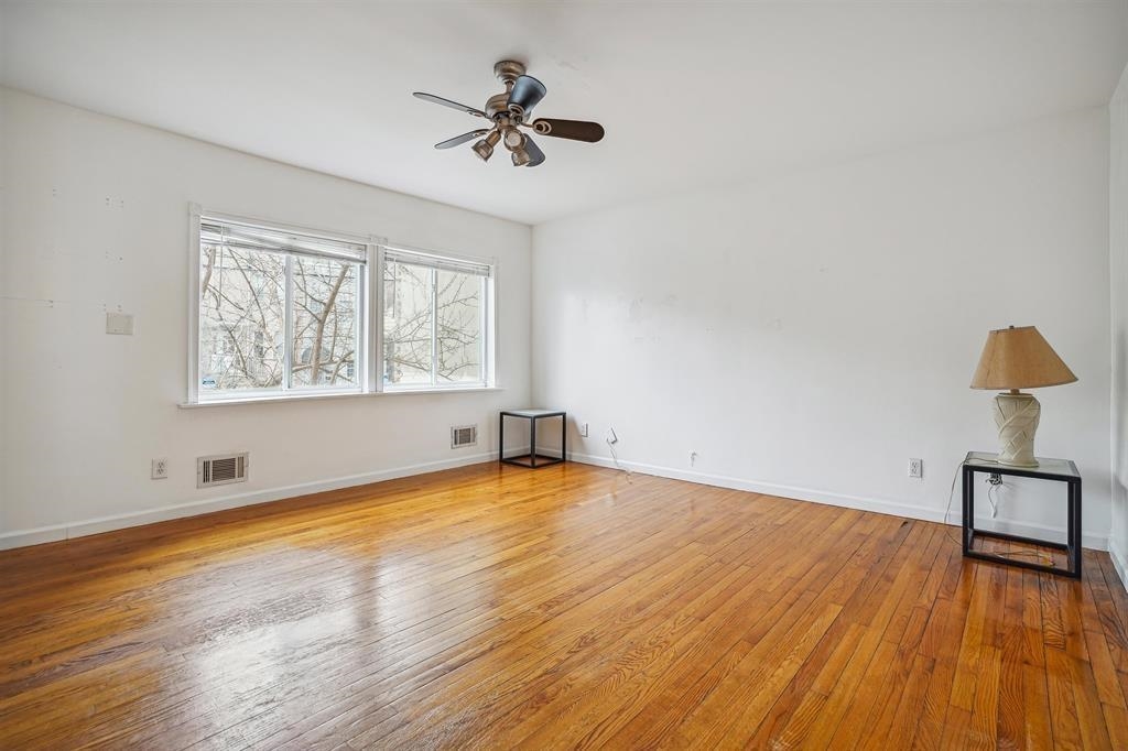 292 NEW YORK AVE