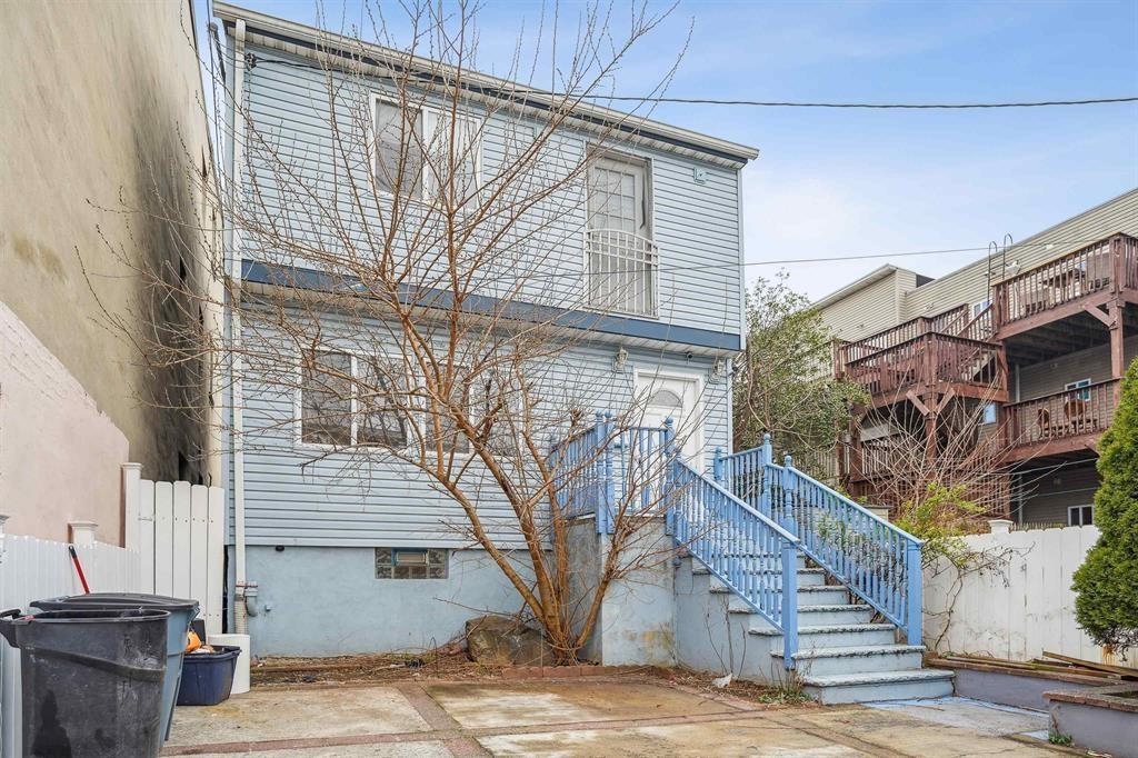 292 NEW YORK AVE
