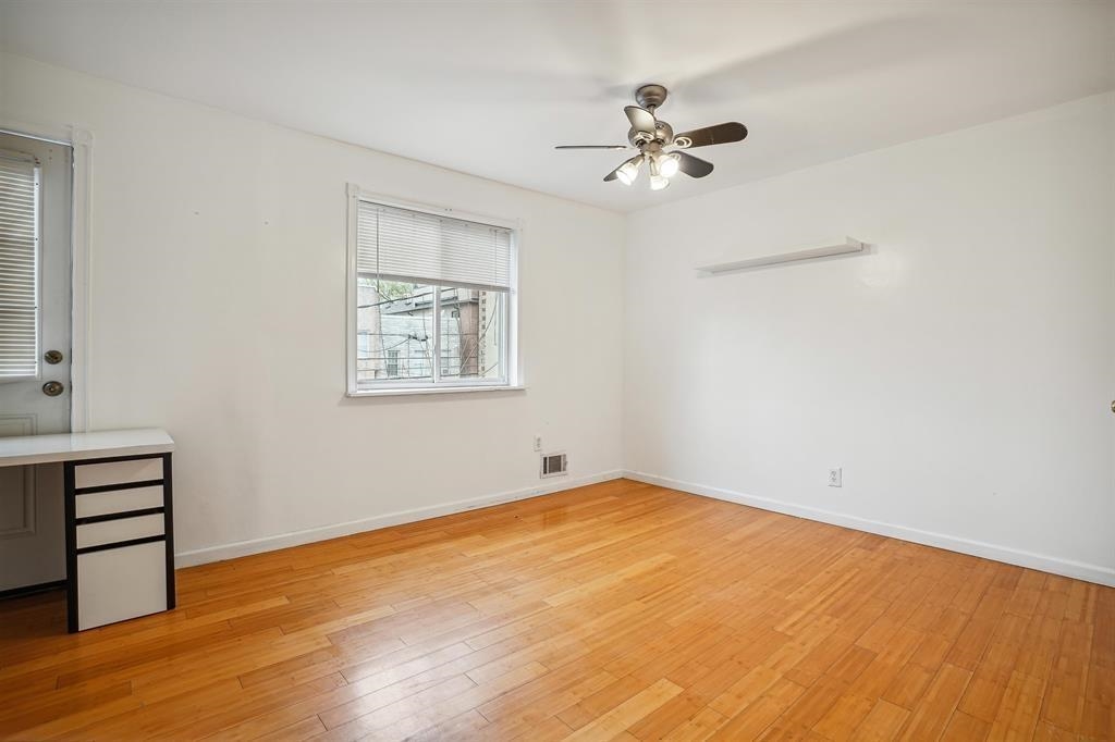 292 NEW YORK AVE