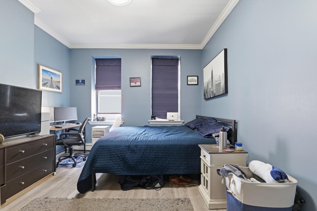 263 1ST ST Unit: 3R