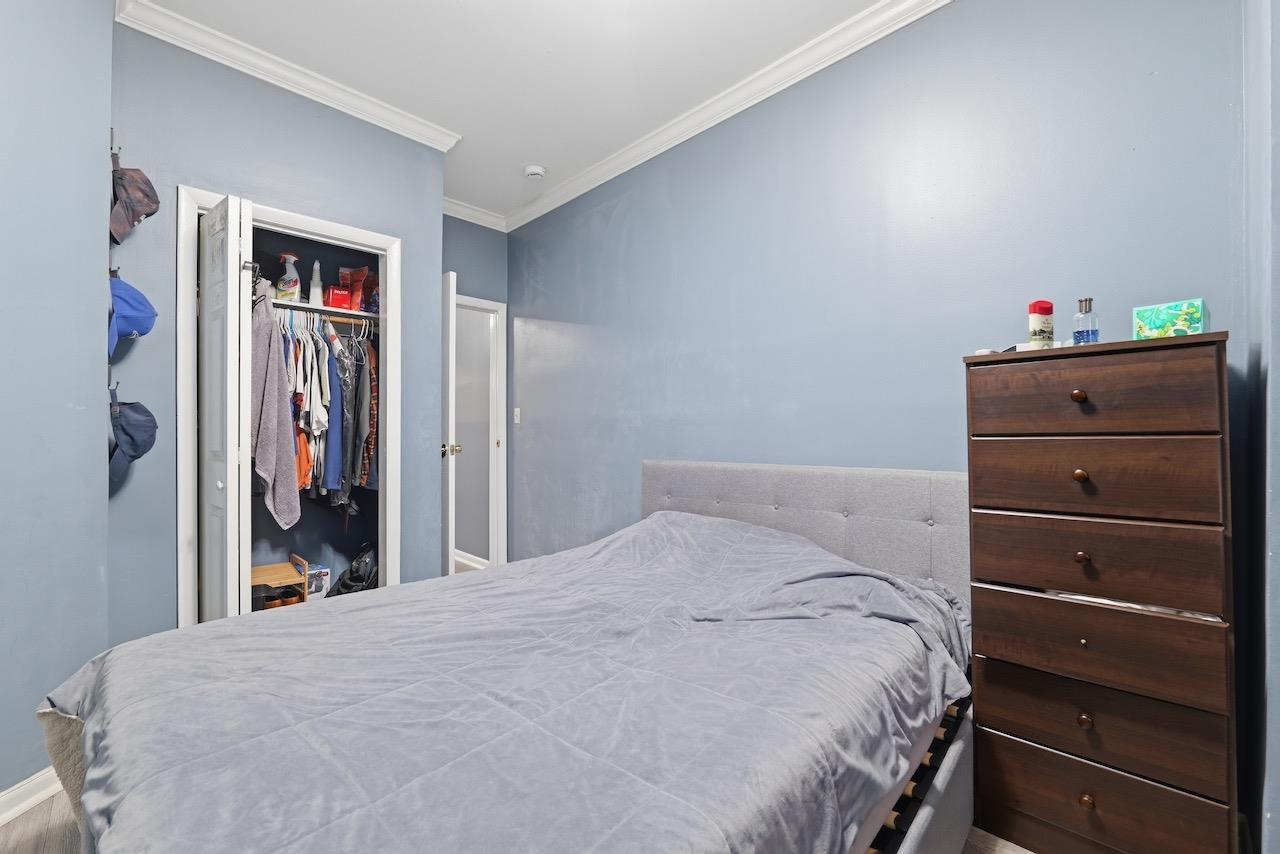 263 1ST ST Unit: 3R