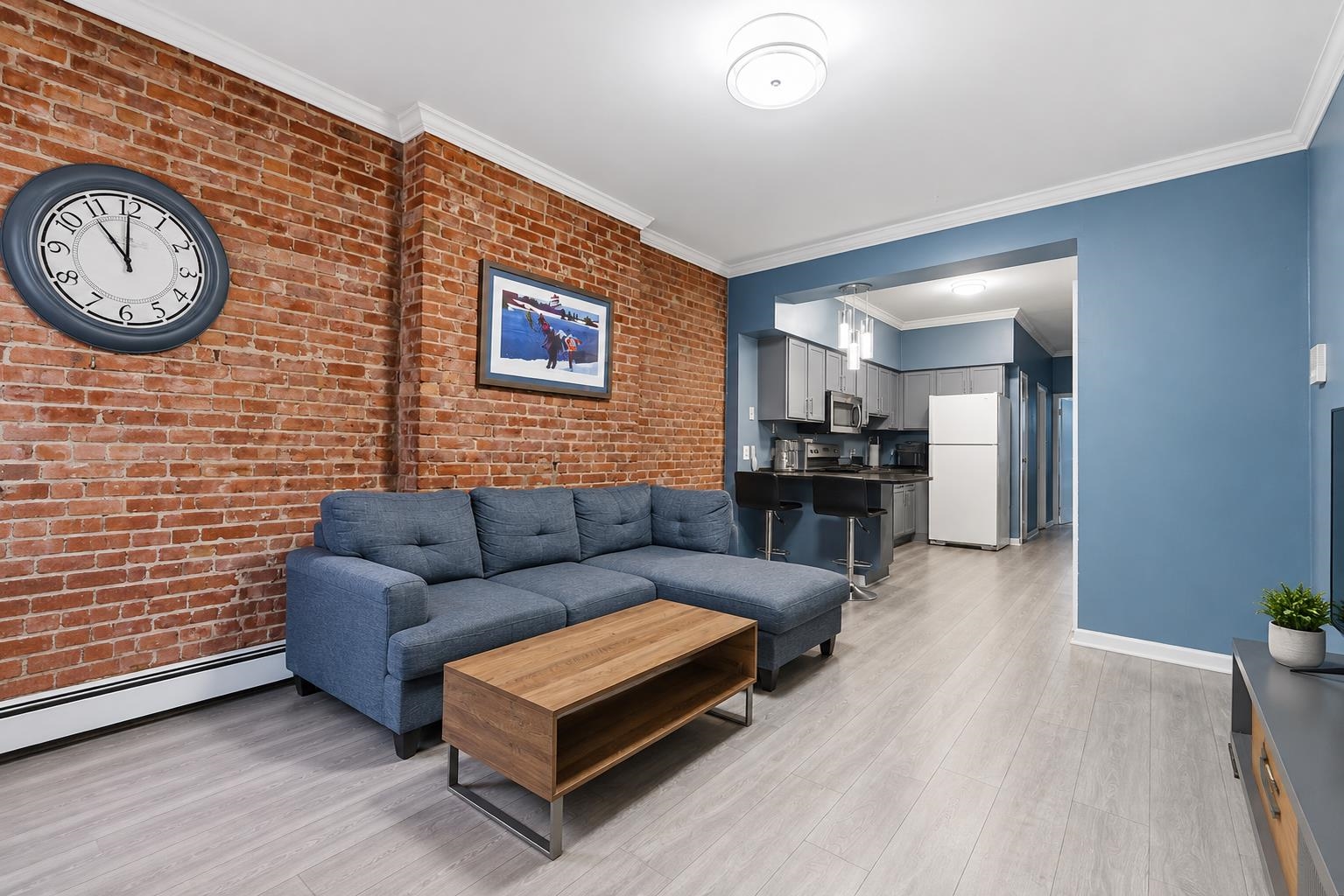 263 1ST ST Unit: 3R