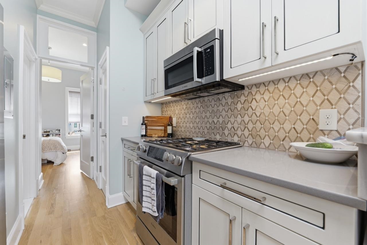 604 ADAMS ST Unit: 7