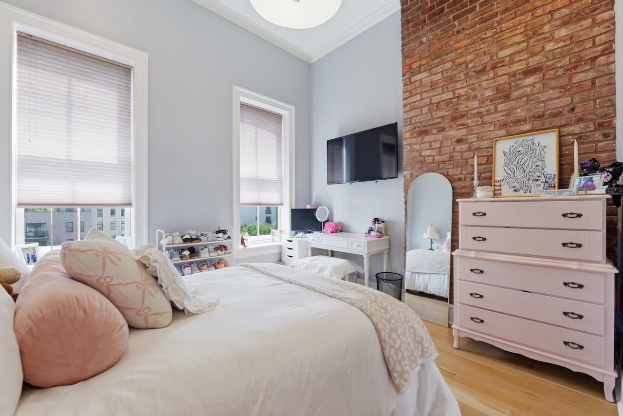 604 ADAMS ST Unit: 7