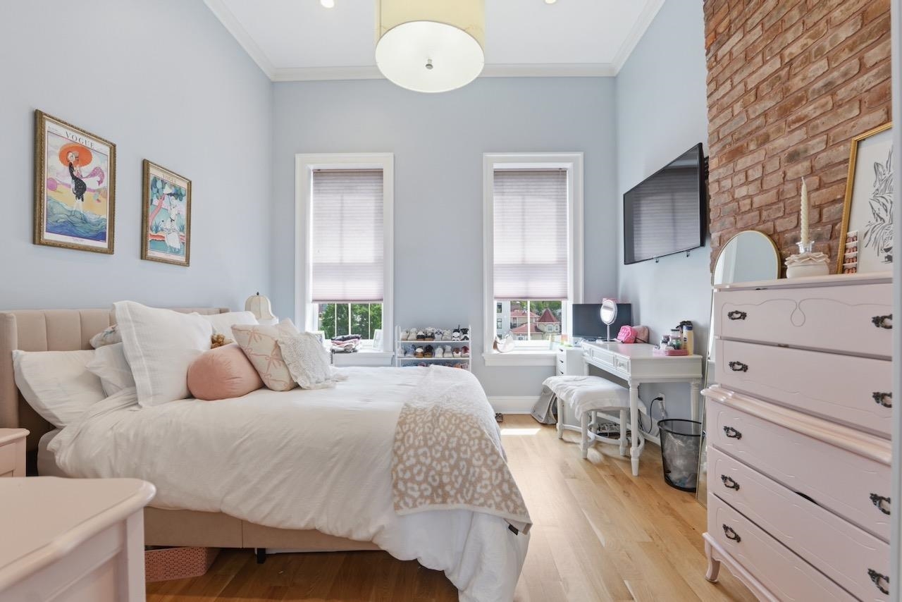 604 ADAMS ST Unit: 7