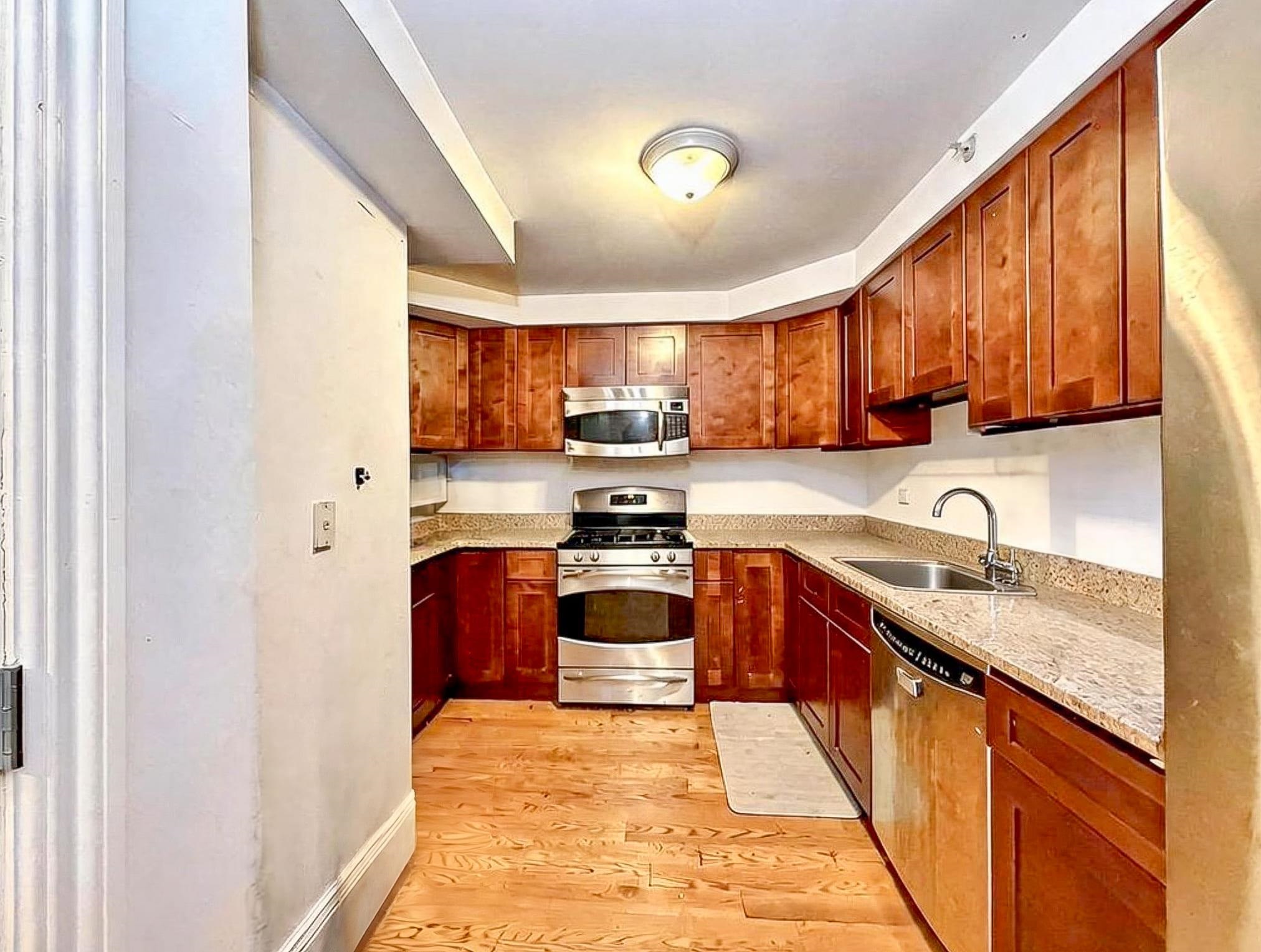 809 22ND ST Unit: 703