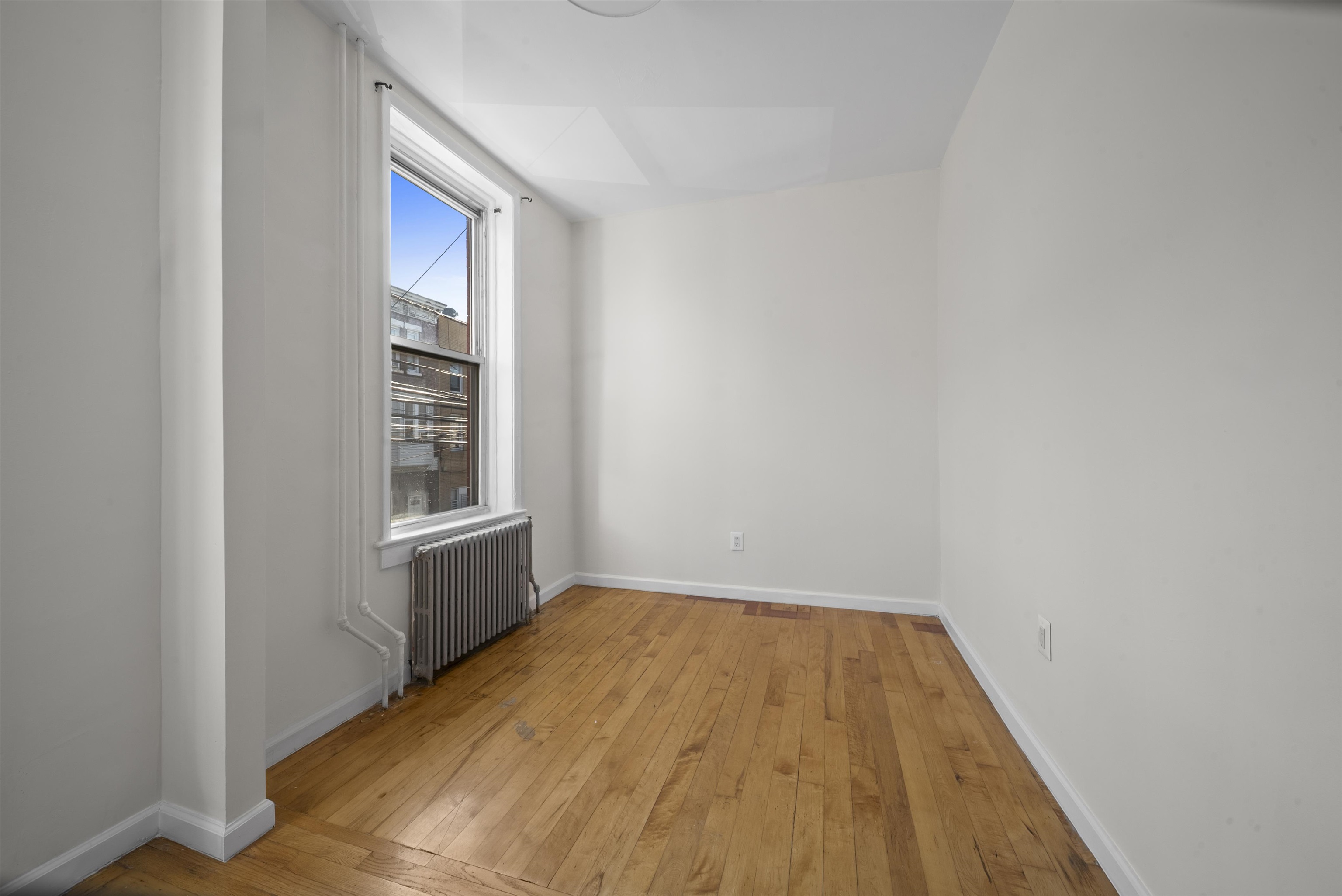 67 FRANKLIN ST Unit: 2