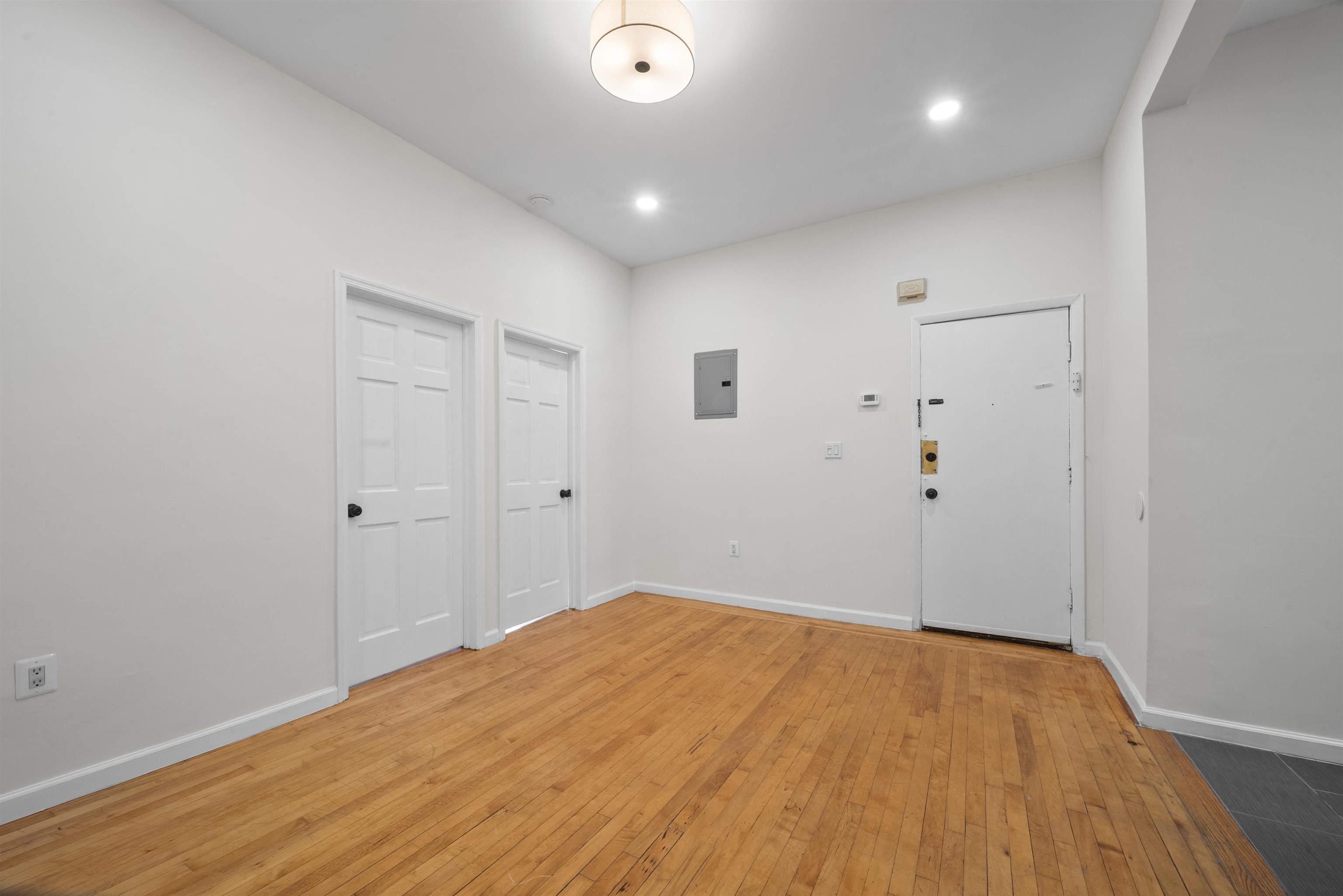 67 FRANKLIN ST Unit: 2