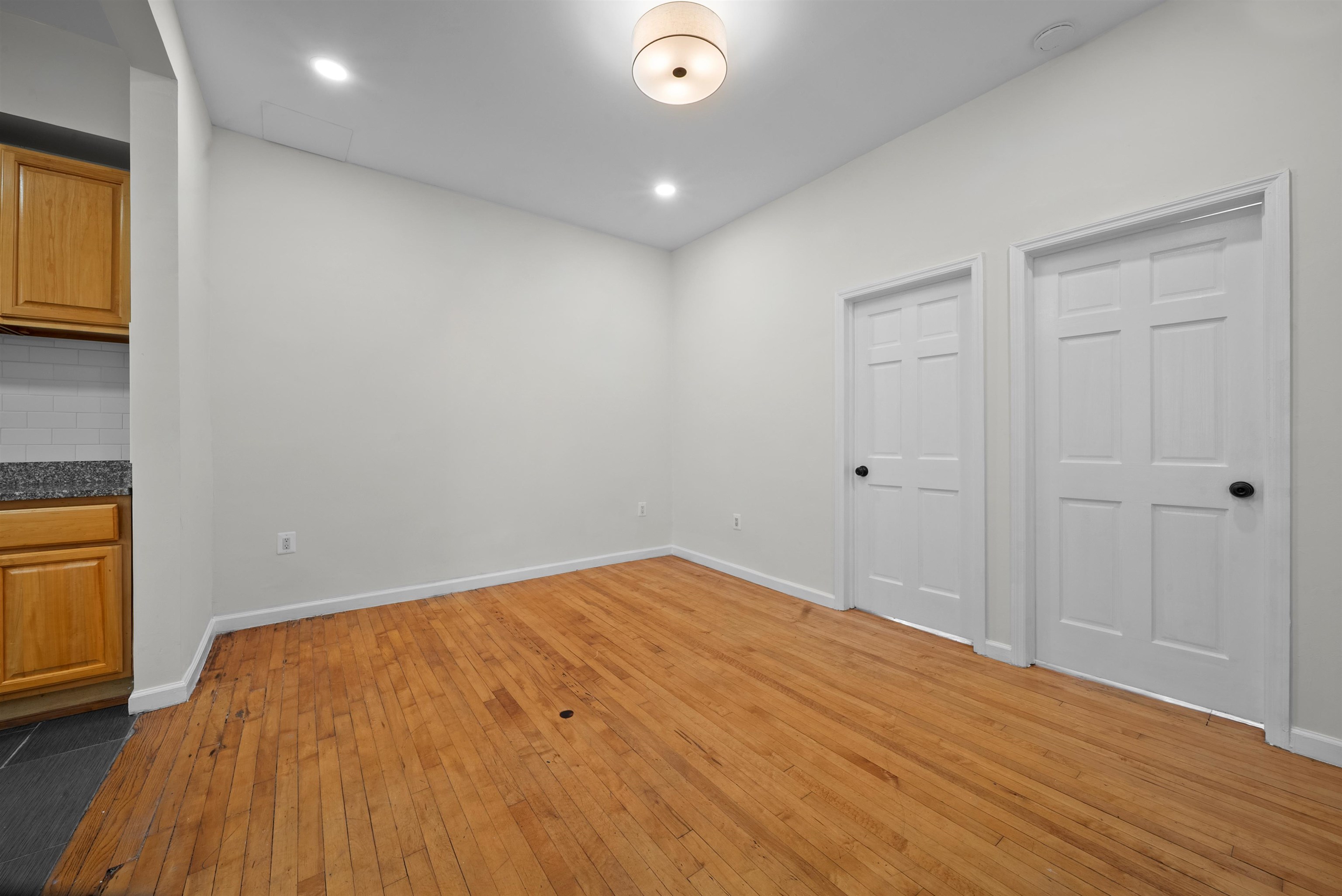 67 FRANKLIN ST Unit: 2