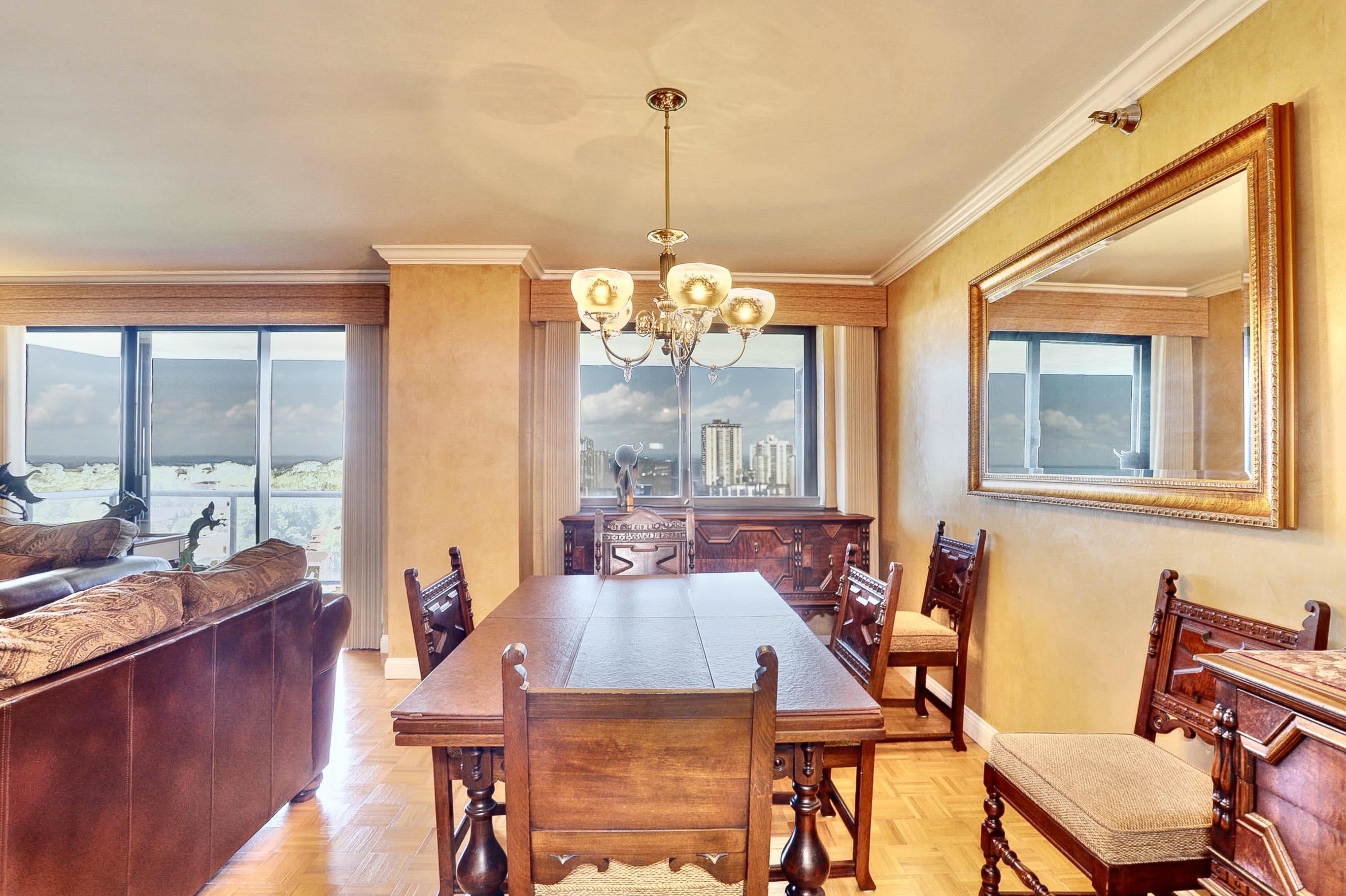 1512 PALISADE AVE Unit: 14R