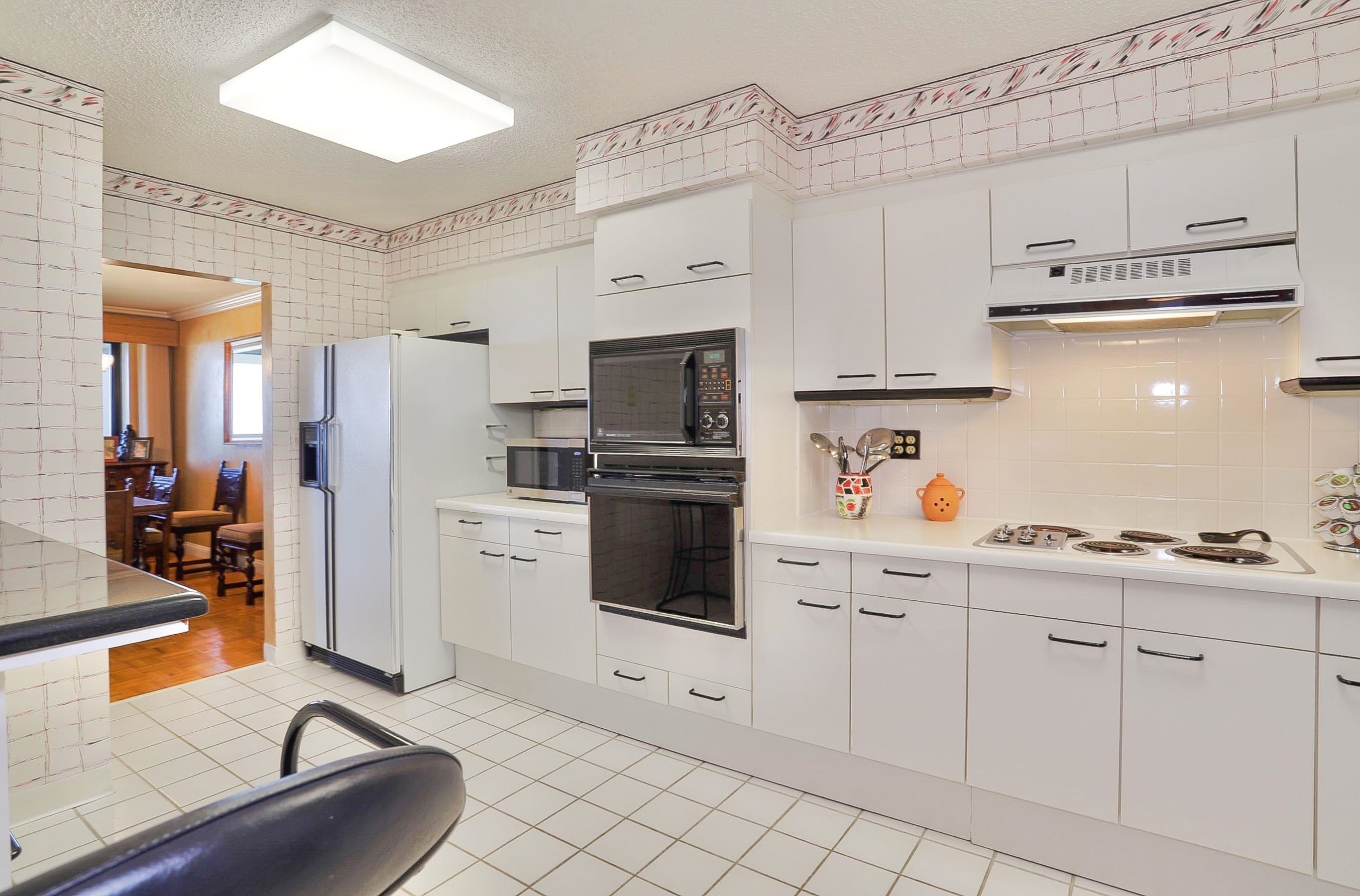 1512 PALISADE AVE Unit: 14R