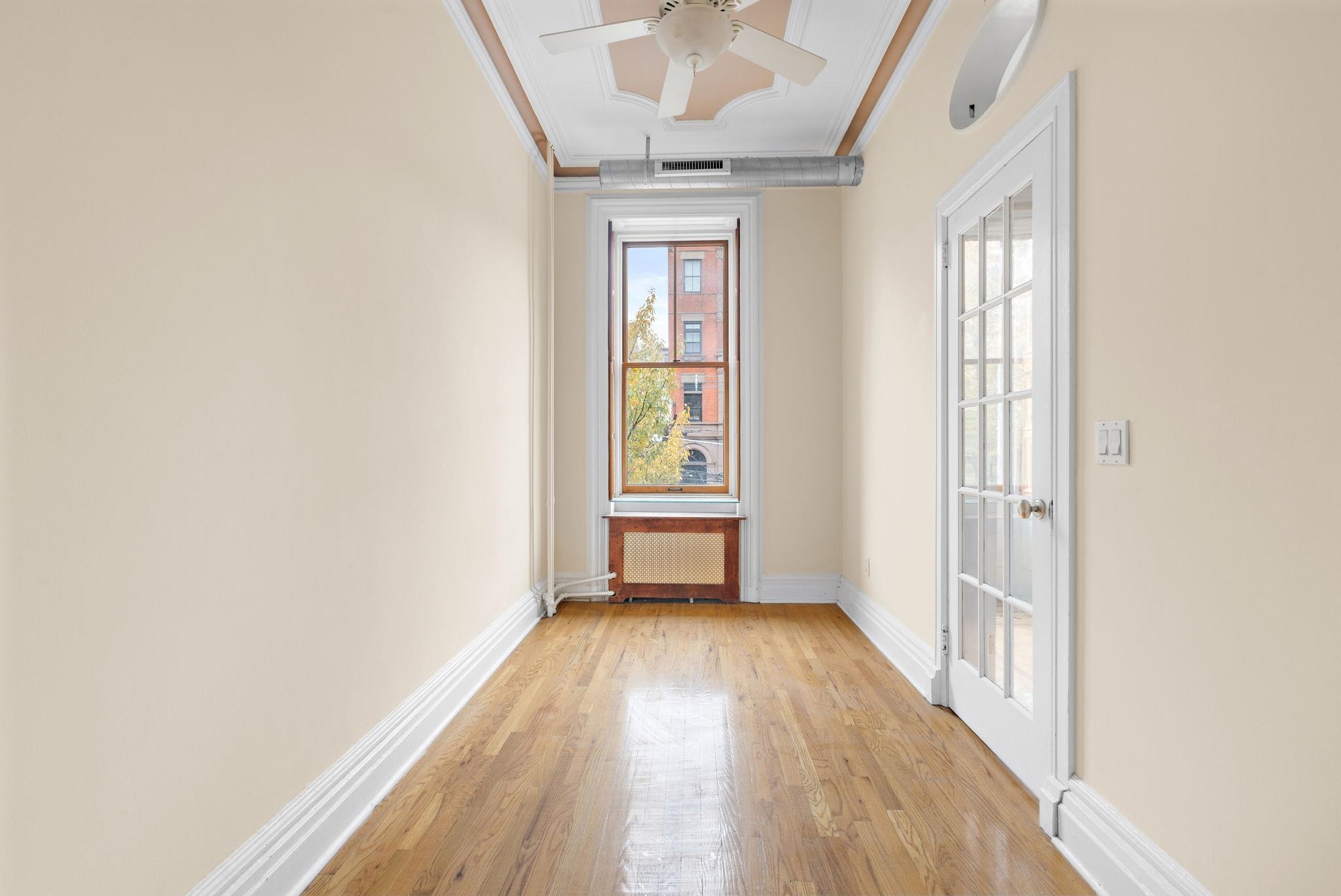 910 HUDSON ST Unit: 2