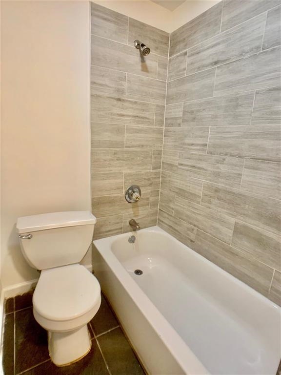 510 PAVONIA AVE Unit: 1R