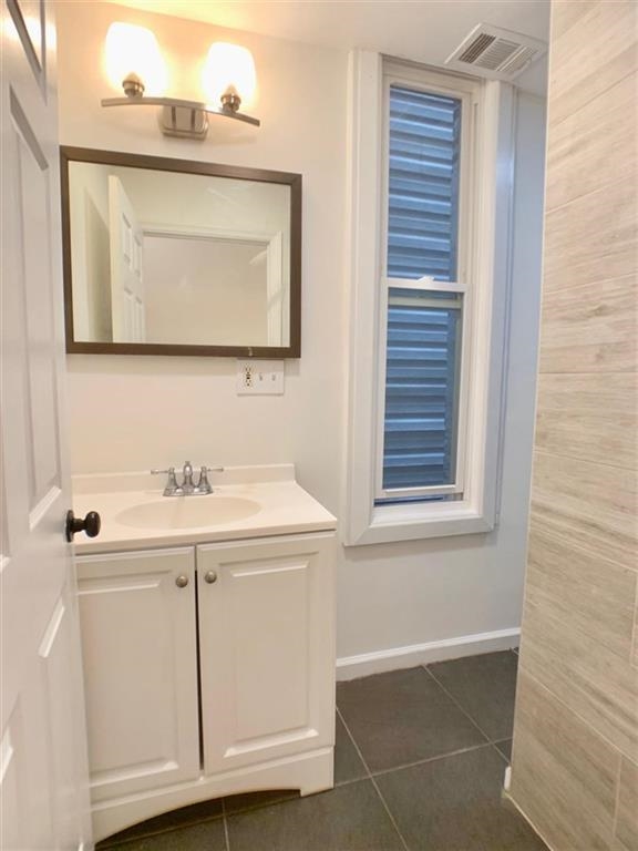 510 PAVONIA AVE Unit: 1R