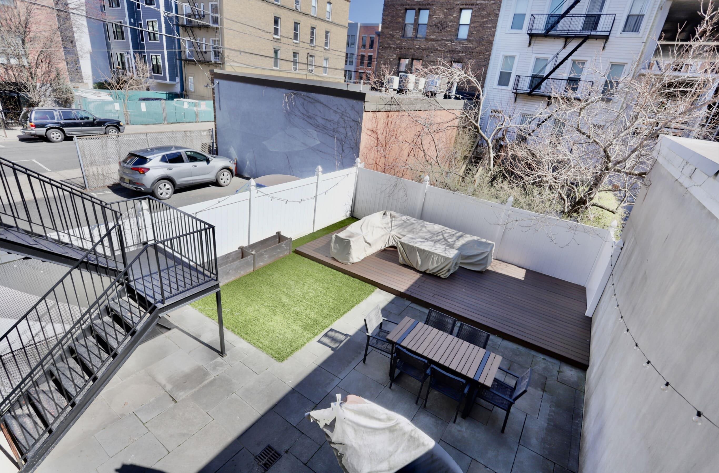 421 JACKSON ST Unit: 1