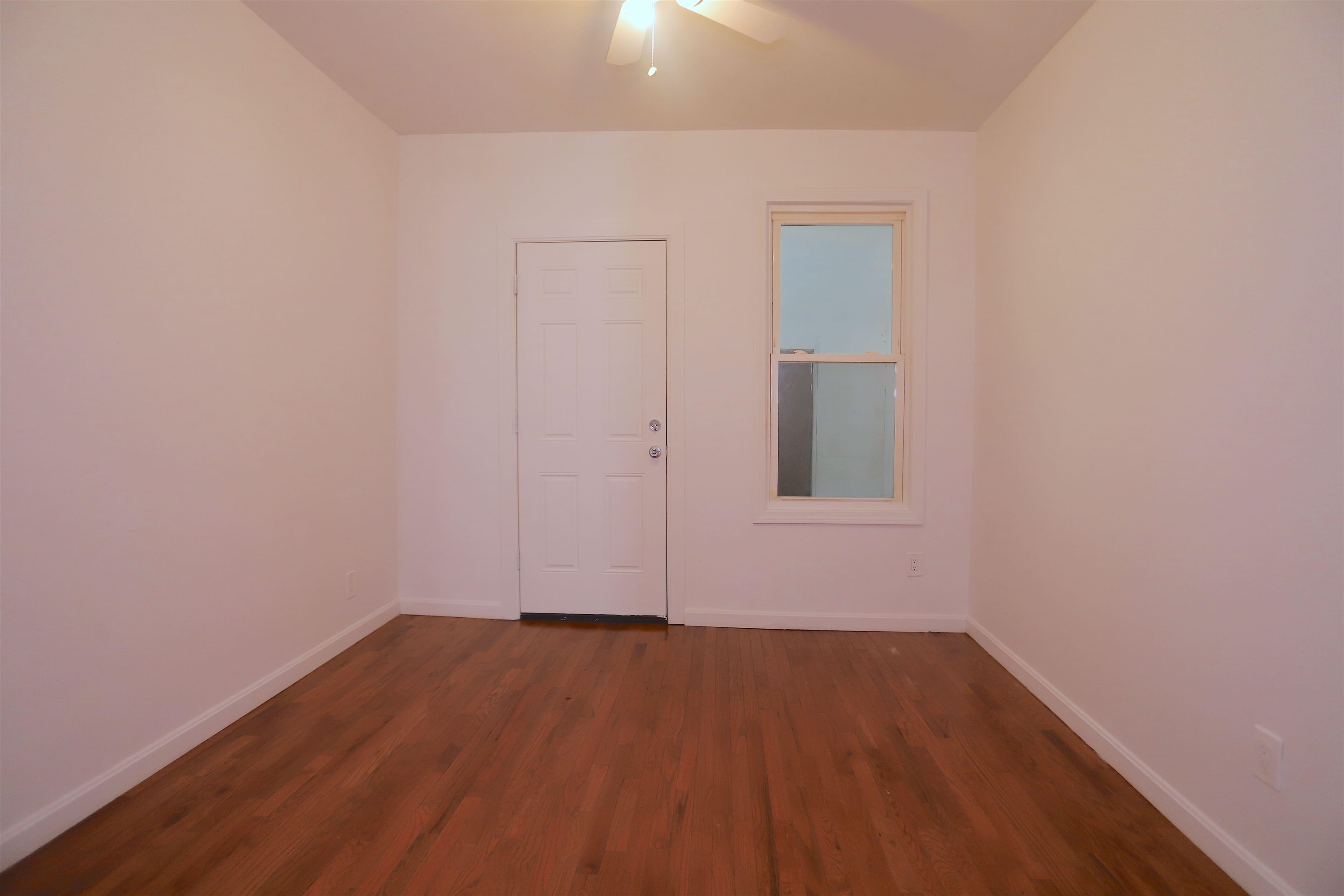 195 WEBSTER AVE Unit: 2