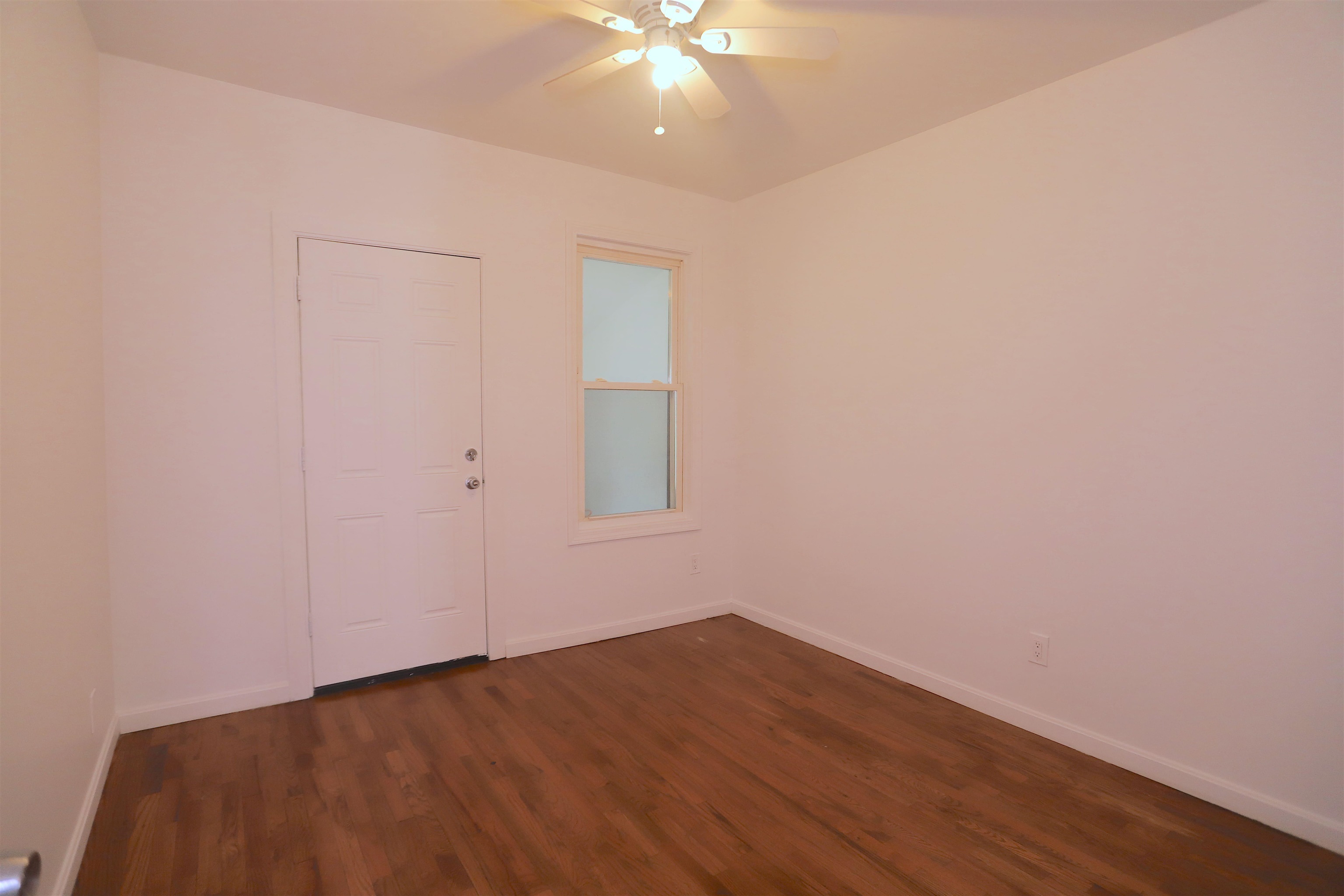 195 WEBSTER AVE Unit: 2
