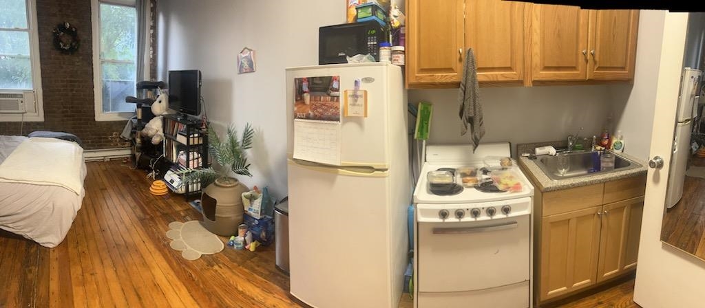 320 JEFFERSON ST Unit: 1RR