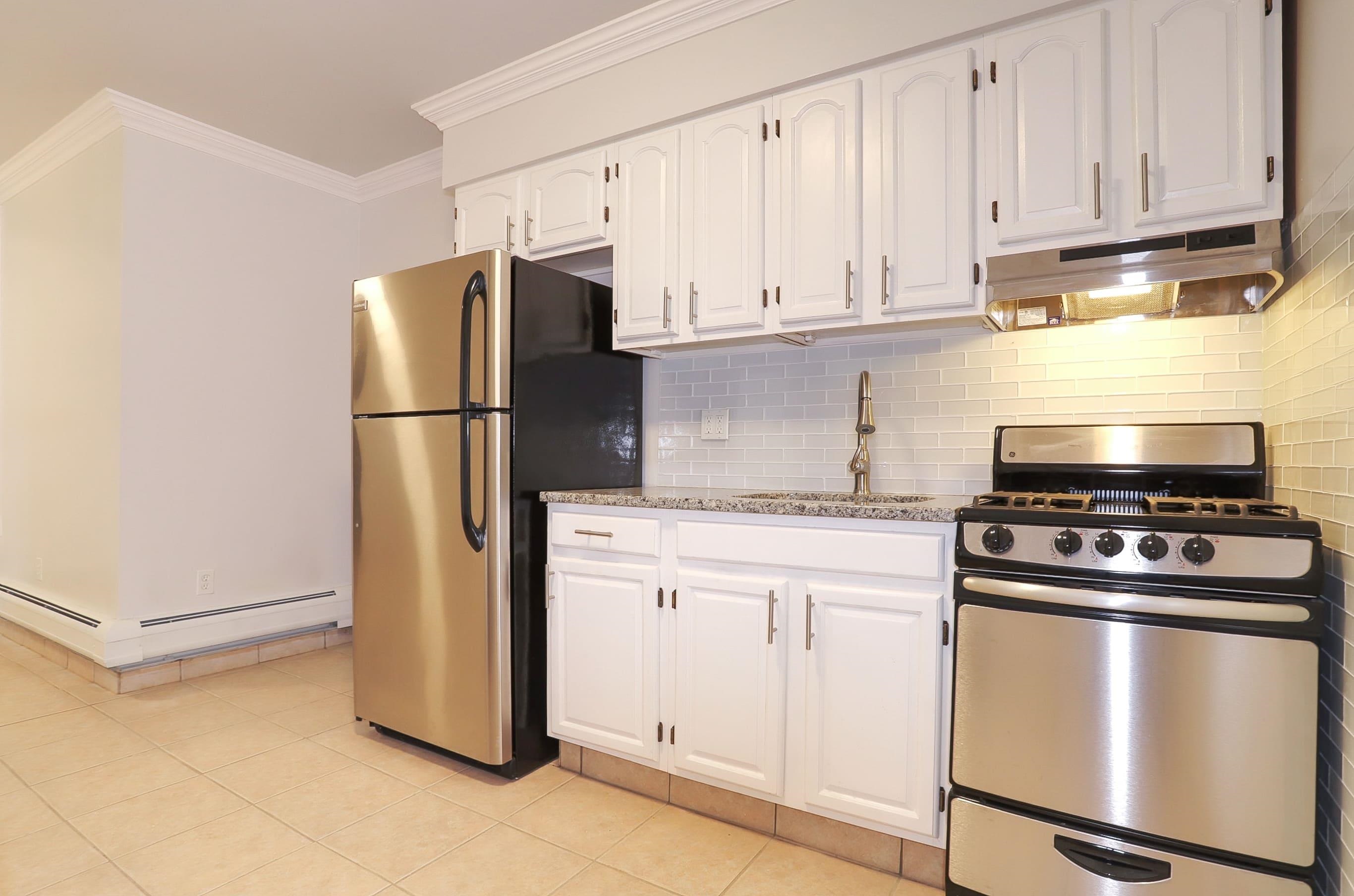 6311 DEWEY AVE Unit: 1