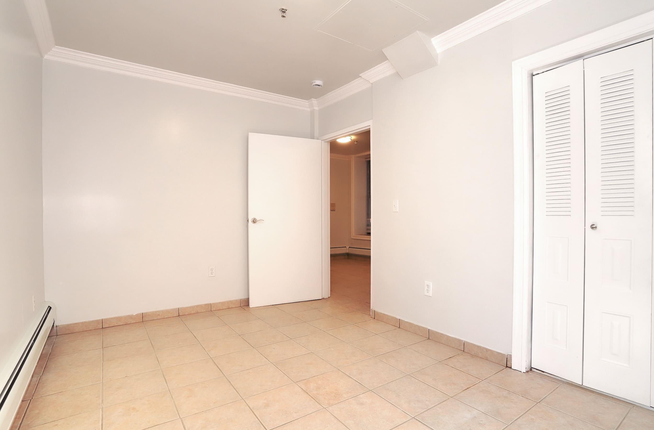 6311 DEWEY AVE Unit: 1