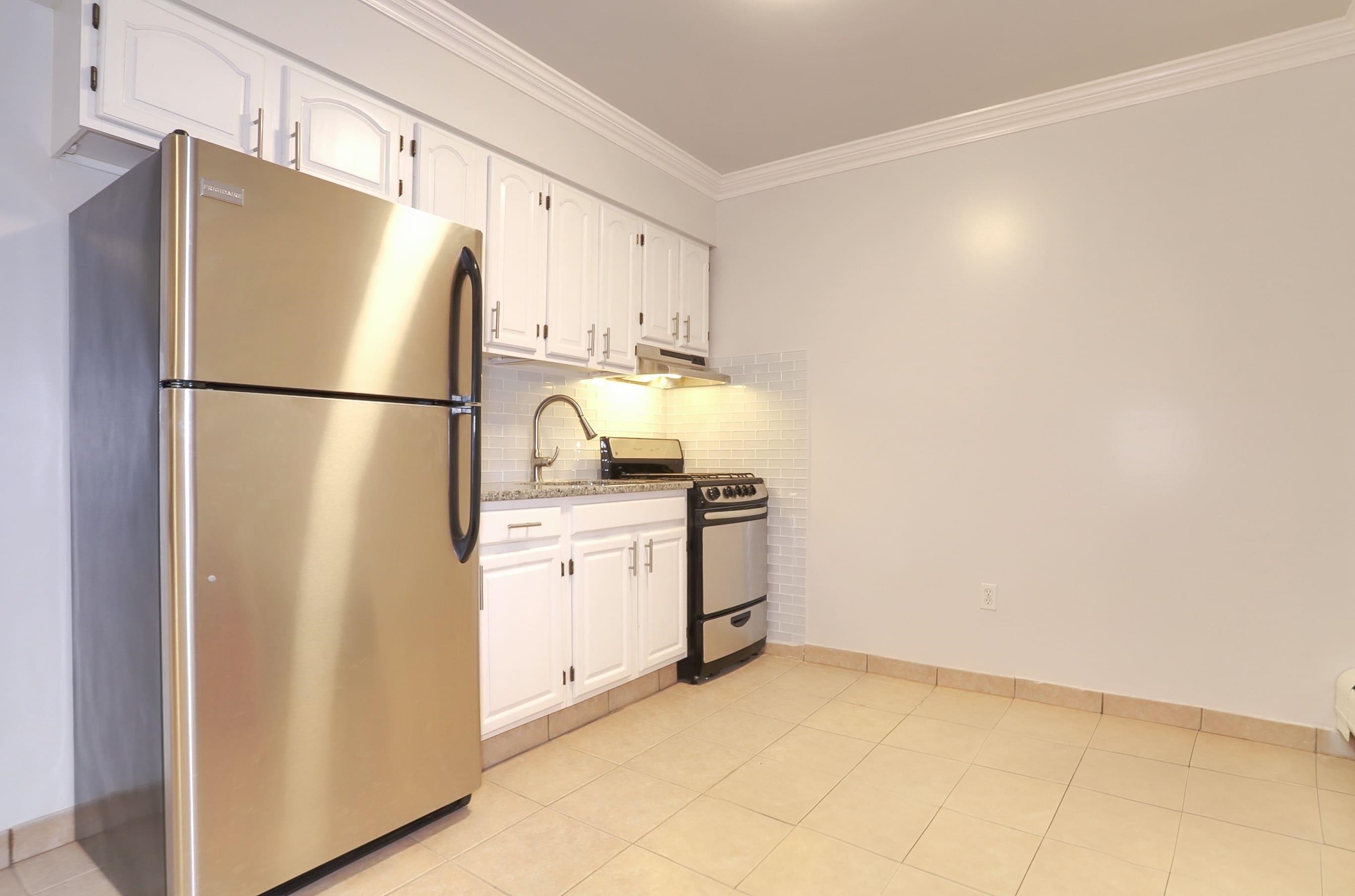 6311 DEWEY AVE Unit: 1