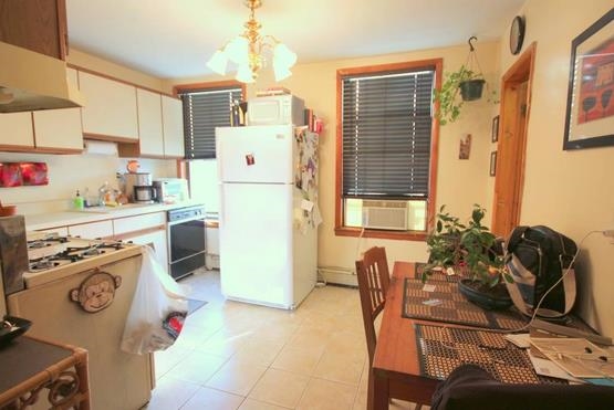502 WASHINGTON ST Unit: 1