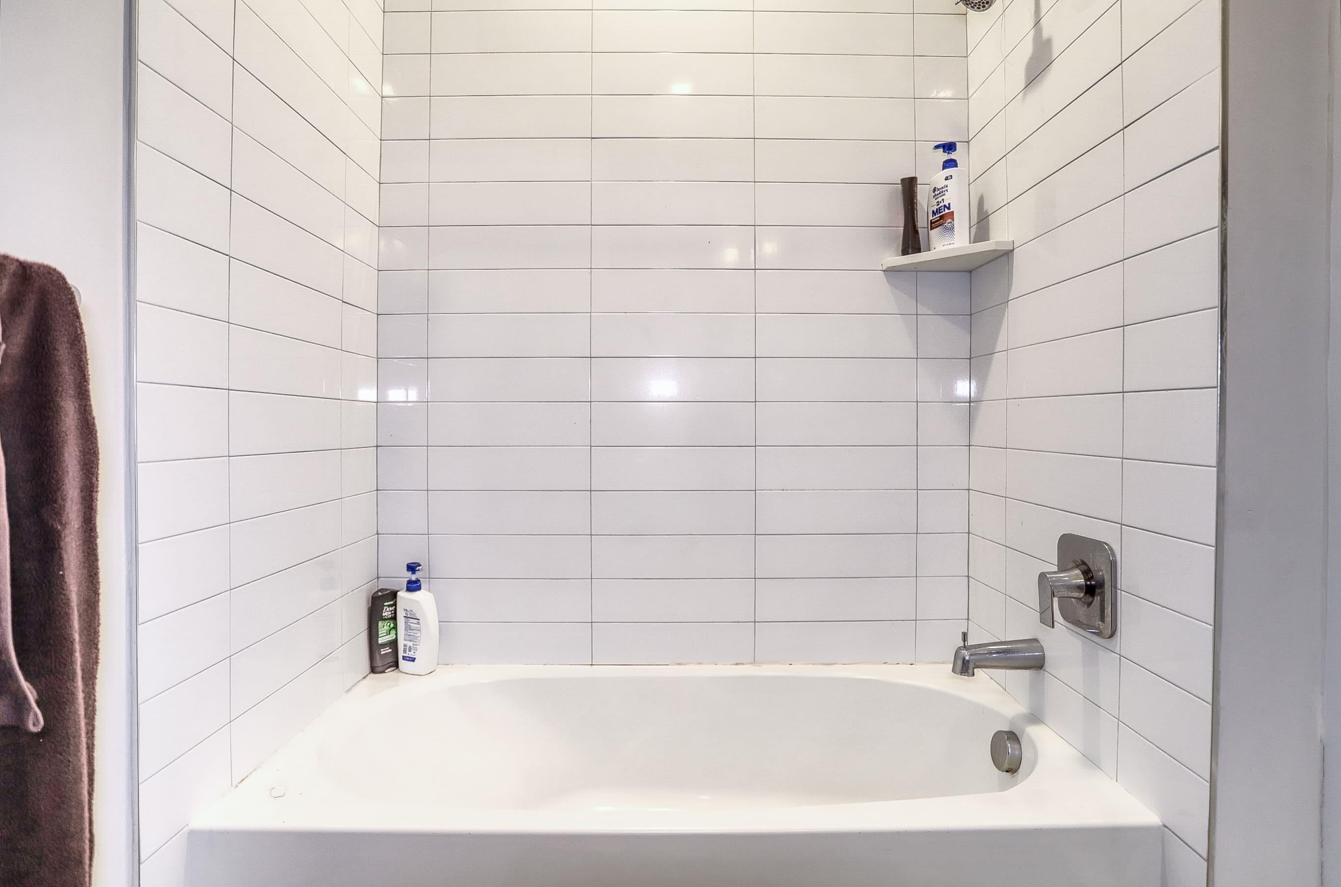 110 MARKET ST Unit: 204