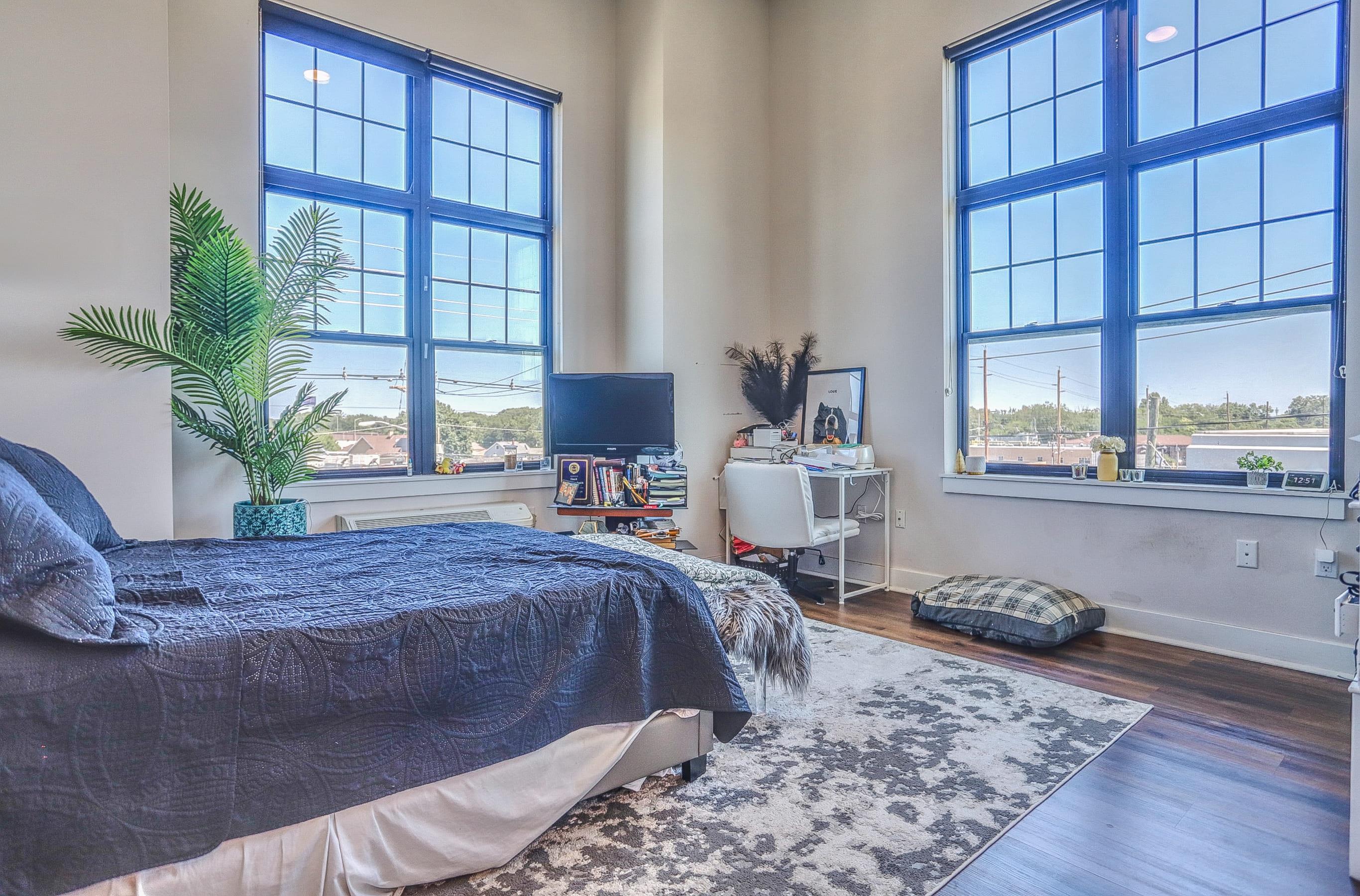 110 MARKET ST Unit: 204
